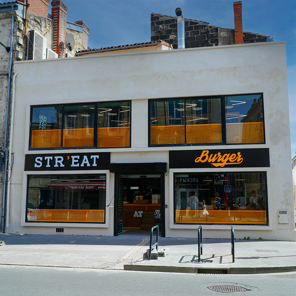 STR'EAT BURGER CHARTRONS - DEVANTURE ENSEIGNE